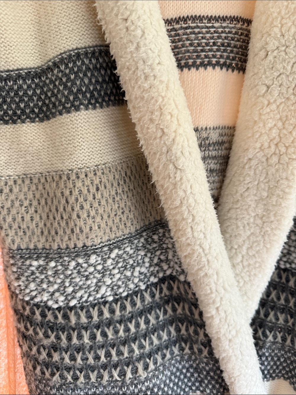 Let’s & Me Cozy Hooded Open-Front Sweater Cardigan in Cream and Gray size M - Picture 4 of 10